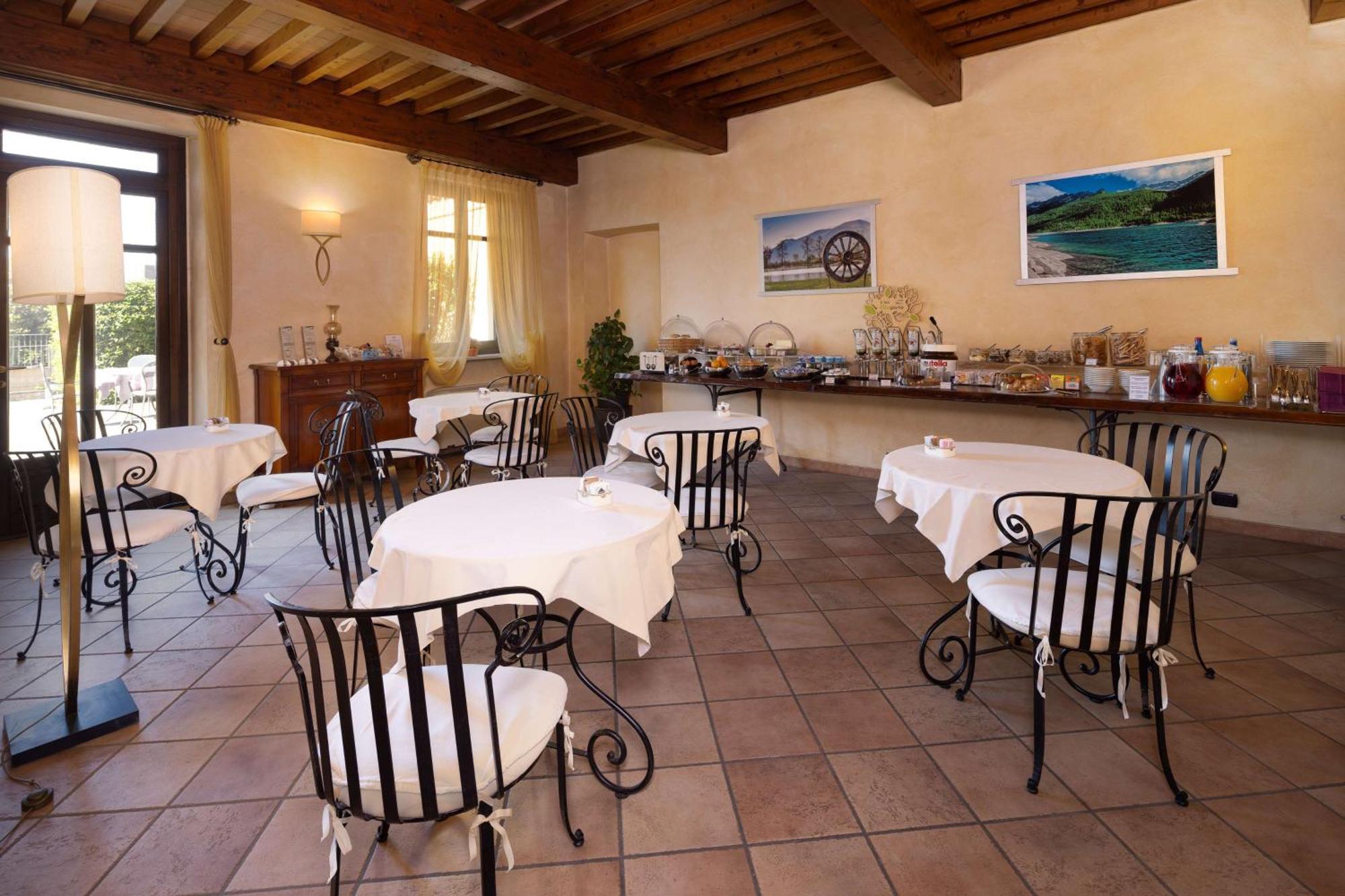 Best Western Plus Hotel Le Rondini San Francesco al Campo Kültér fotó