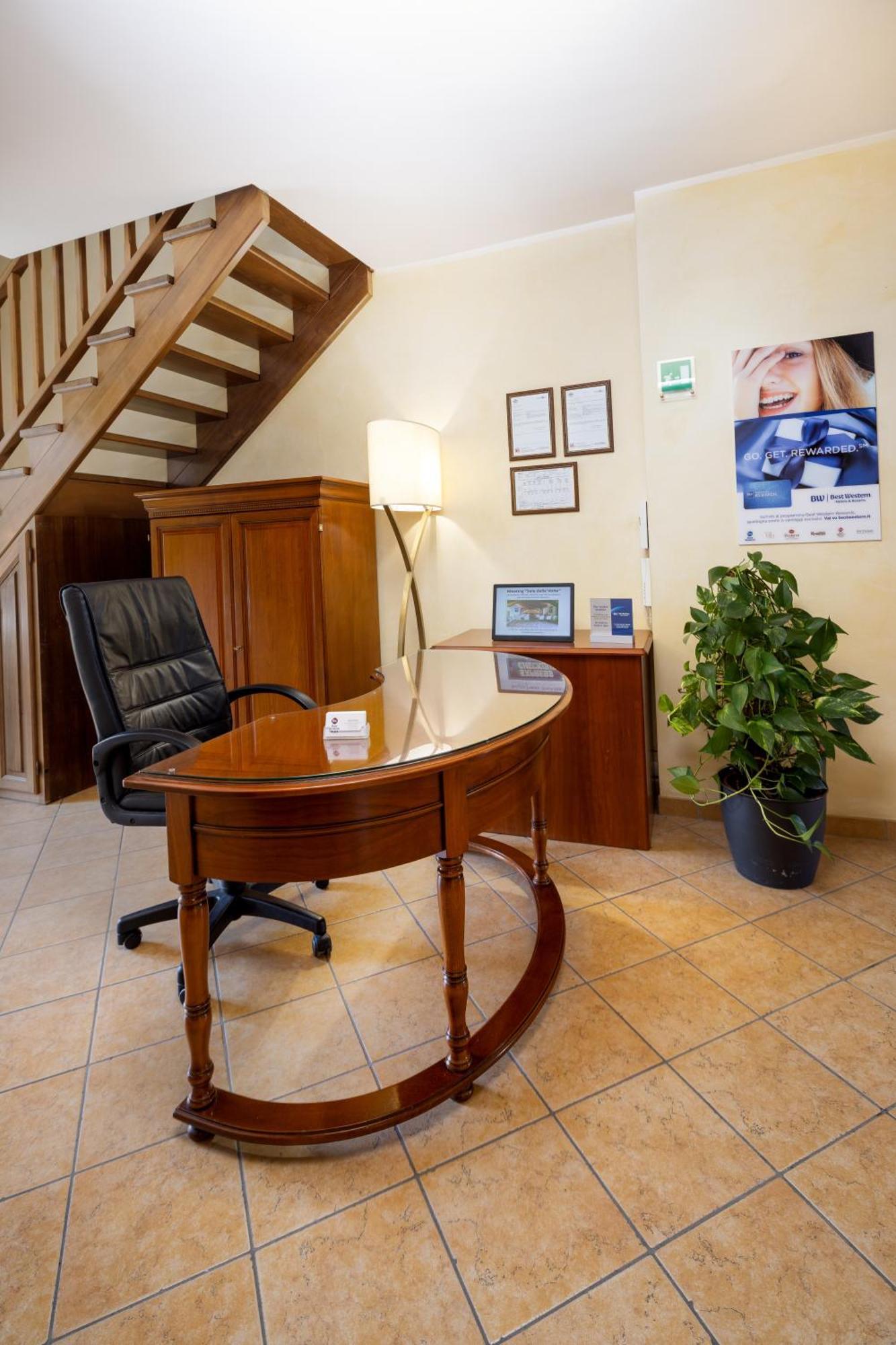 Best Western Plus Hotel Le Rondini San Francesco al Campo Kültér fotó