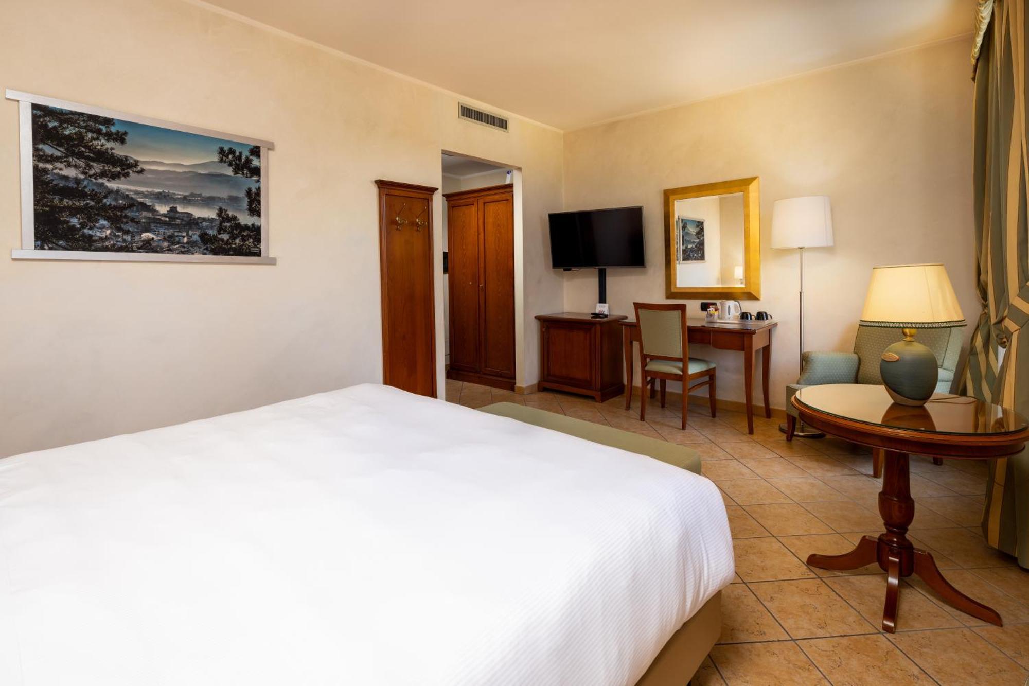 Best Western Plus Hotel Le Rondini San Francesco al Campo Kültér fotó